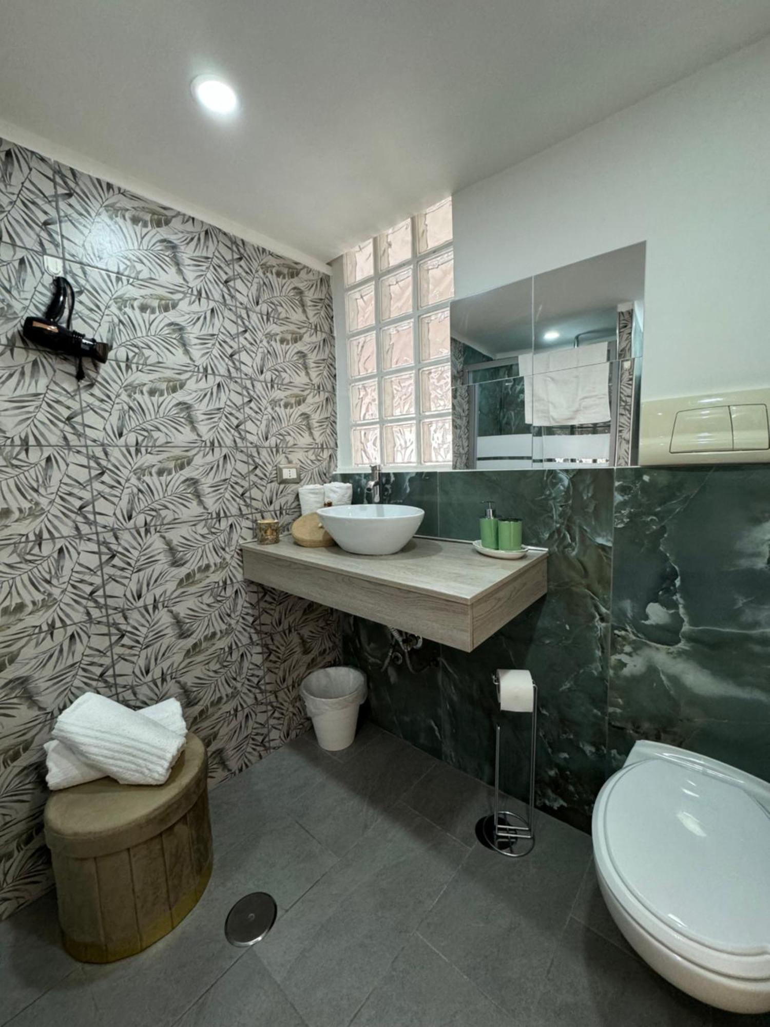 Pippo'S Suite Napoli Bagian luar foto