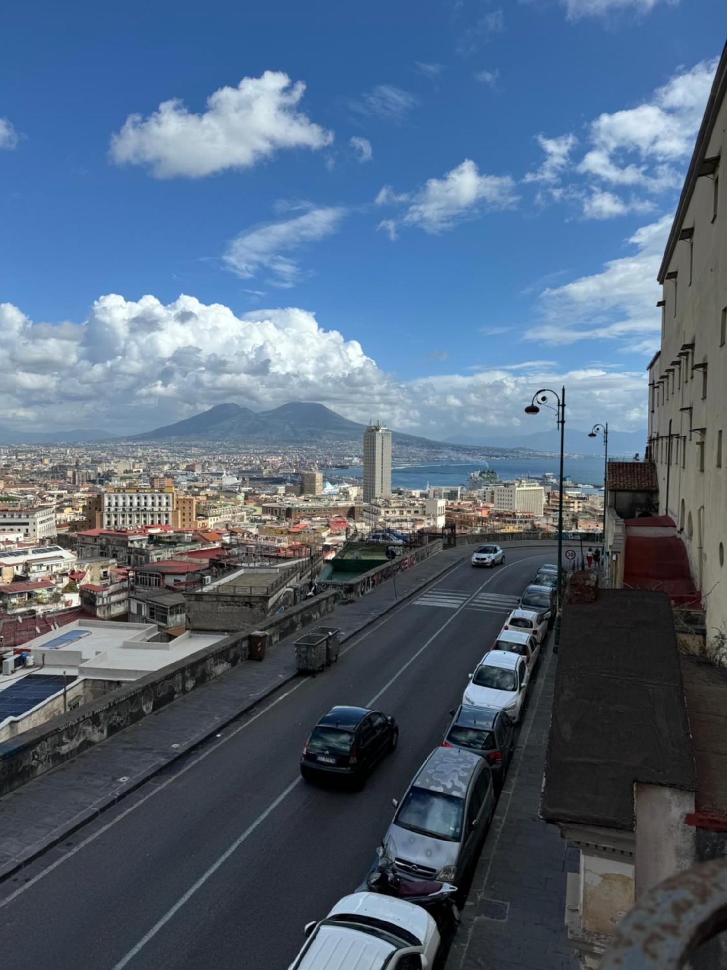 Pippo'S Suite Napoli Bagian luar foto